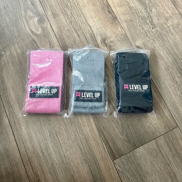 The Ladies Edge Level Up Bands - Picture 2 of 4